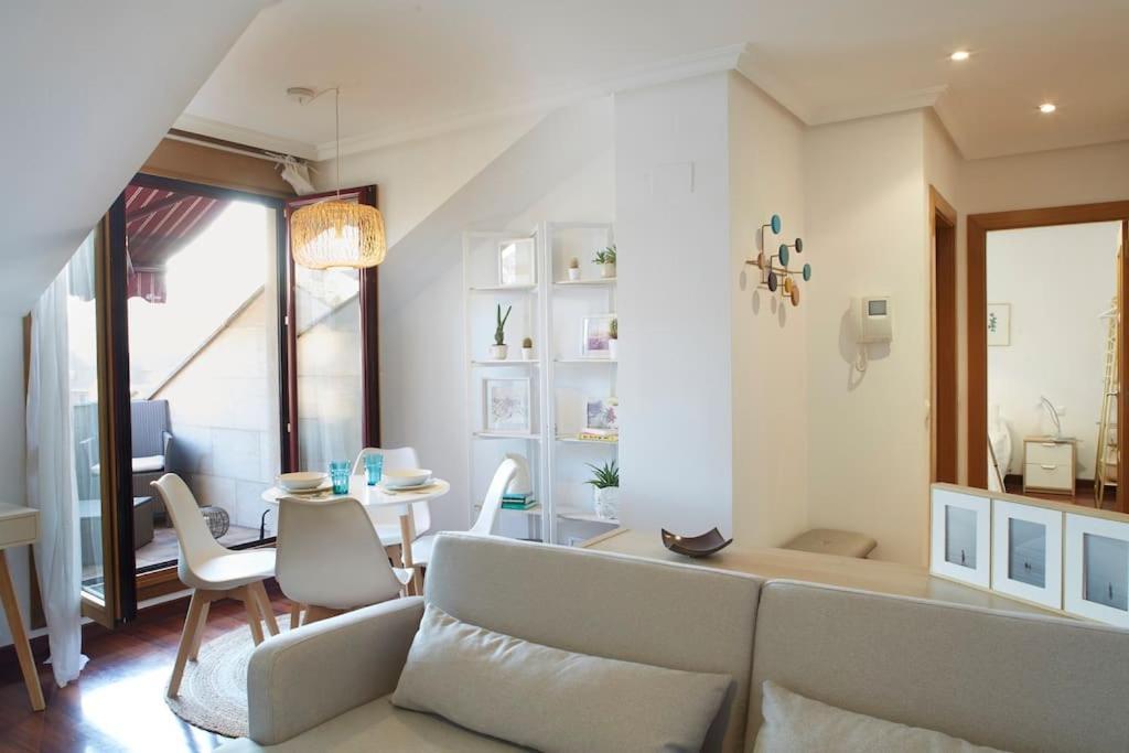 Apartamento Con Terraza A Un Paso De La Playa خيخون المظهر الخارجي الصورة