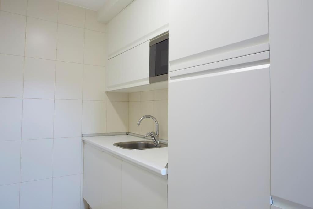 Apartamento Con Terraza A Un Paso De La Playa خيخون المظهر الخارجي الصورة